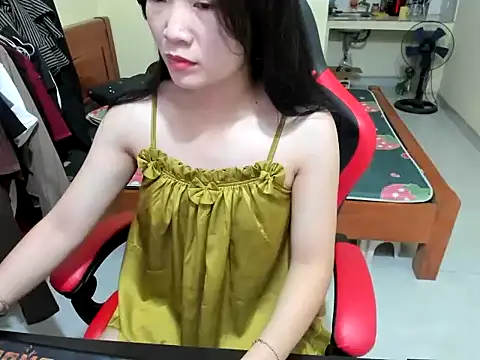 Snapshot of Olivia_cute68 chatting on 07-05-26, 07:59 Olivia cute68 online show from 07-05-26, 07:59