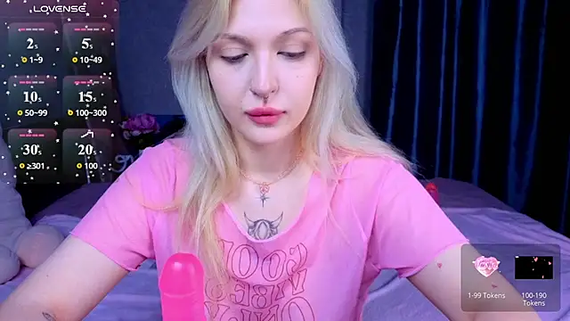 BlondieSummer online show from 06-20-26, 05:38