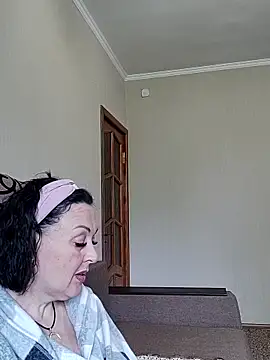 HelgaDennis online show from 05-09-26, 10:31