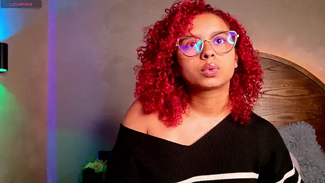 lara curly online show from 03-31-26, 10:26