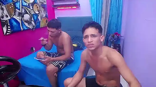 Snapshot of twink_fucks chatting on 05-18-26, 11:54 twink fucks online show from 05-18-26, 11:54
