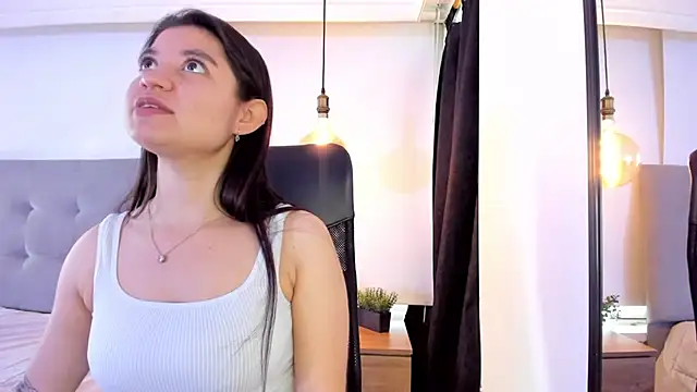 LindaCatalina  online show from 03-25-26, 12:44