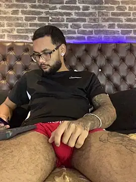KyleJoss30 online show from 04-17-26, 09:29