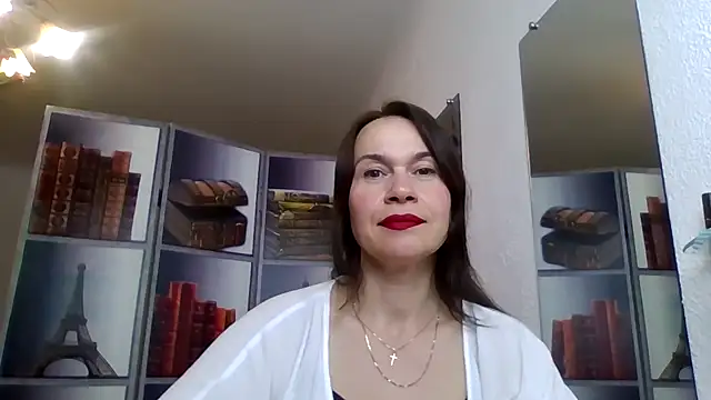 Selena Moo online show from 04-26-26, 09:51