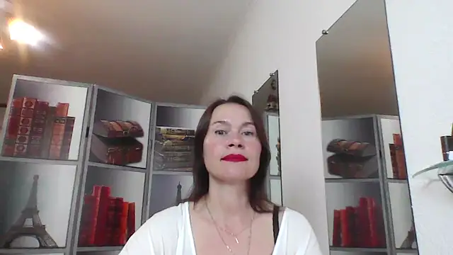 Selena Moo online show from 05-21-26, 08:54