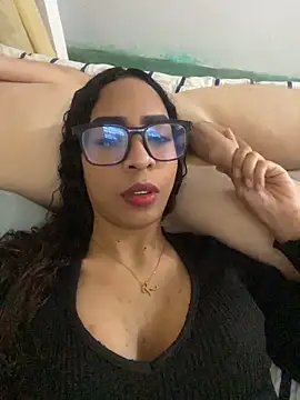 Midnightcatt online show from 04-18-26, 10:21