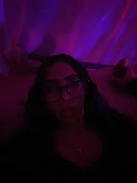 Midnightcatt online show from 04-21-26, 10:56