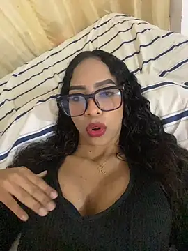 Midnightcatt online show from 04-25-26, 11:24