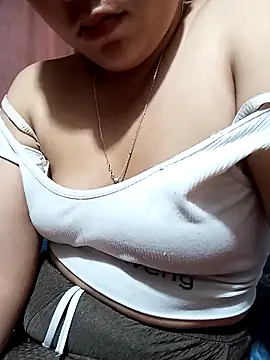 Snapshot of Hena__ chatting on 04-07-26, 02:06 Hena online show from 04-07-26, 02:06