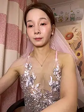 Snapshot of Tingting-rd chatting on 06-21-26, 11:13 Tingting-rd online show from 06-21-26, 11:13