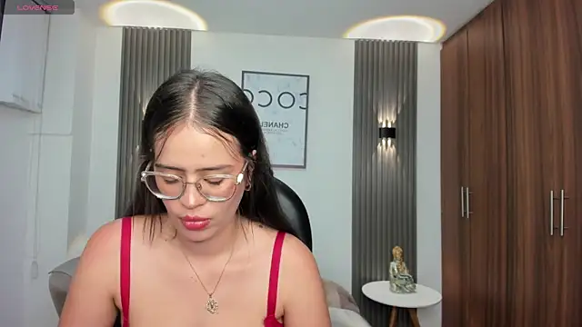 Snapshot of Nanaa_snow chatting on 05-22-26, 04:30 Nanaa snow online show from 05-22-26, 04:30