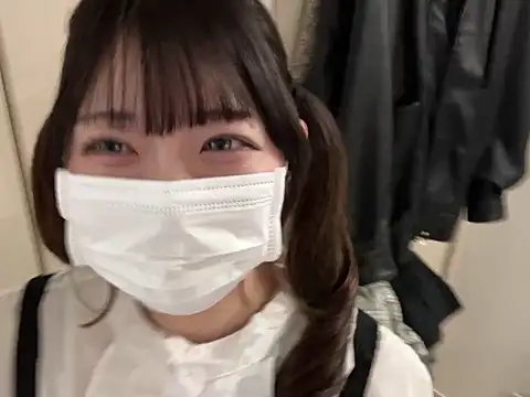 y-u-r-a-33 online show from 04-07-26, 07:42