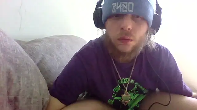 Snapshot of alejandro69420 chatting on 04-19-26, 08:44 alejandro69420 online show from 04-19-26, 08:44