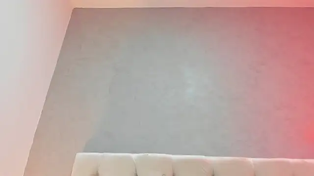 Snapshot of SophieVelt chatting on 03-31-26, 10:32 SophieVelt online show from 03-31-26, 10:32