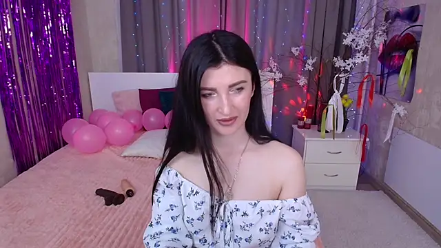 Snapshot of EvelinCuper_ chatting on 06-28-26, 05:35 EvelinCuper online show from 06-28-26, 05:35