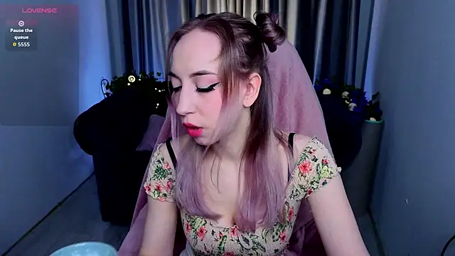 ShadowSparkle online show from 04-23-26, 10:45