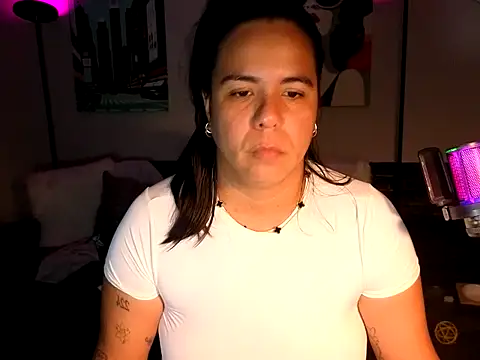 HannaJonns online show from 05-31-26, 06:53