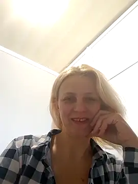 MiaLove183 online show from 04-14-26, 08:20