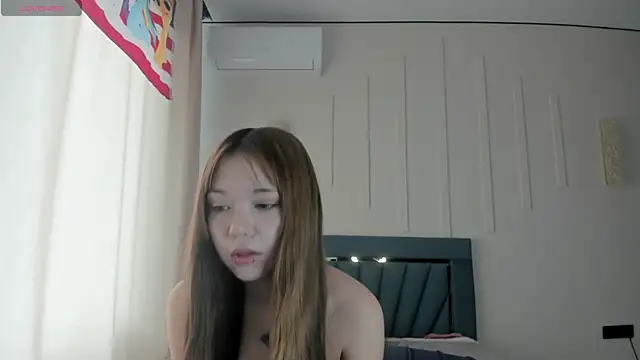 Snapshot of kok0mi chatting on 05-02-26, 03:33 kok0mi online show from 05-02-26, 03:33