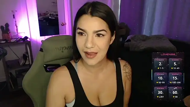 Snapshot of sweetRoxie chatting on 04-06-26, 07:04 sweetRoxie online show from 04-06-26, 07:04