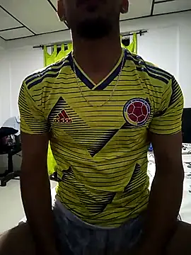 Snapshot of theparce_juli chatting on 03-29-26, 04:23 theparce juli online show from 03-29-26, 04:23