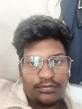 Macha04 online show from 06-08-26, 05:19