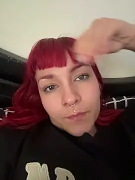 Snapshot of Amelie-RedHoney chatting on 07-15-26, 07:52 Amelie-RedHoney online show from 07-15-26, 07:52