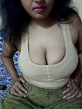 Snapshot of Tridha_2 chatting on 04-14-26, 12:11 Tridha 2 online show from 04-14-26, 12:11