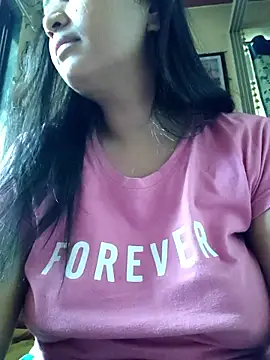 Snapshot of Tridha_2 chatting on 05-17-26, 10:11 Tridha 2 online show from 05-17-26, 10:11