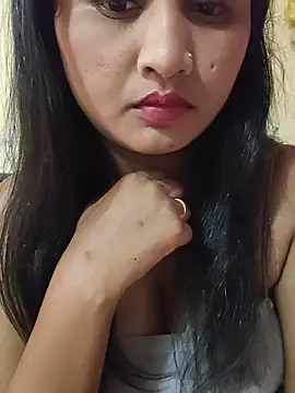 Snapshot of Tridha_2 chatting on 06-11-26, 03:59 Tridha 2 online show from 06-11-26, 03:59