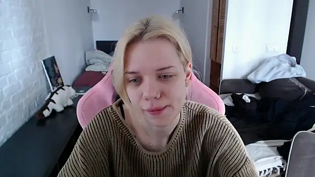 Snapshot of TenderChloe chatting on 04-05-26, 08:55 TenderChloe online show from 04-05-26, 08:55