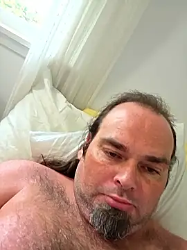 Snapshot of RickErtler chatting on 04-14-26, 11:44 RickErtler online show from 04-14-26, 11:44