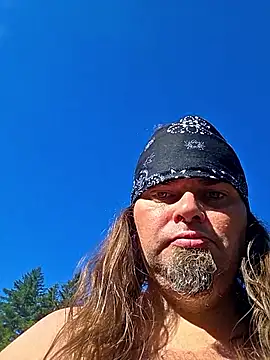Snapshot of RickErtler chatting on 05-19-26, 12:38 RickErtler online show from 05-19-26, 12:38