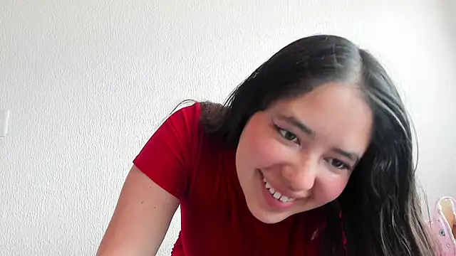 Snapshot of Lauxury_H chatting on 05-06-26, 04:12 Lauxury H online show from 05-06-26, 04:12