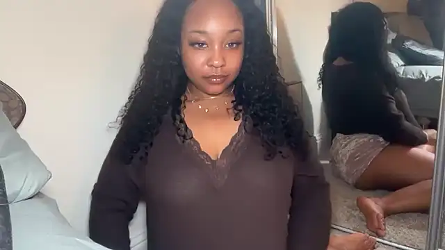 Snapshot of Yourmommysilk chatting on 03-23-26, 05:11 Yourmommysilk online show from 03-23-26, 05:11