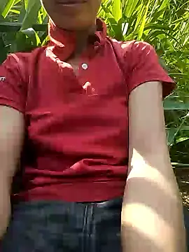 Snapshot of Lucky-beo chatting on 05-16-26, 12:07 Lucky-beo online show from 05-16-26, 12:07