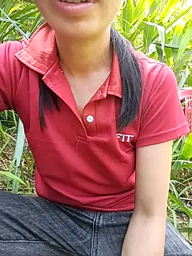Snapshot of Lucky-beo chatting on 05-16-26, 01:13 Lucky-beo online show from 05-16-26, 01:13