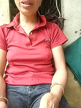 Snapshot of Lucky-beo chatting on 05-18-26, 04:07 Lucky-beo online show from 05-18-26, 04:07