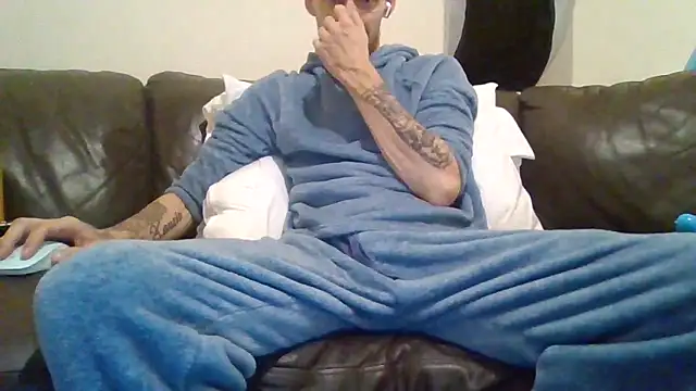 feetlovrr94 online show from 05-18-26, 12:29