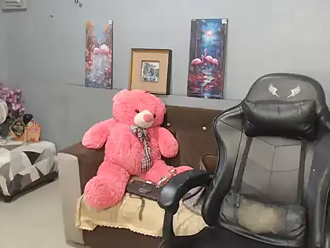 Snapshot of fuckercumm chatting on 06-13-26, 12:19 fuckercumm online show from 06-13-26, 12:19