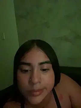 Snapshot of Valerials chatting on 04-09-26, 06:52 Valerials online show from 04-09-26, 06:52