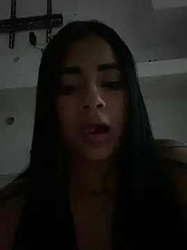 Snapshot of Valerials chatting on 04-11-26, 03:11 Valerials online show from 04-11-26, 03:11