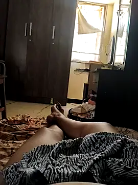 Tamil-swathi99 online show from 04-29-26, 08:51