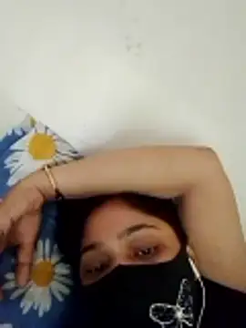 Curvy Divaa online show from 04-04-26, 10:24