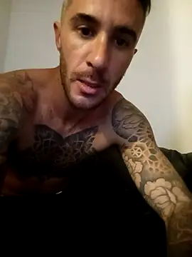 Snapshot of jere280393 chatting on 03-23-26, 08:07 jere280393 online show from 03-23-26, 08:07