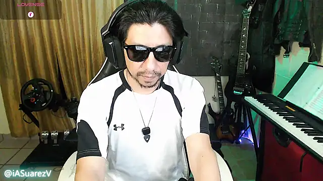 IASuarezV online show from 07-04-26, 04:29