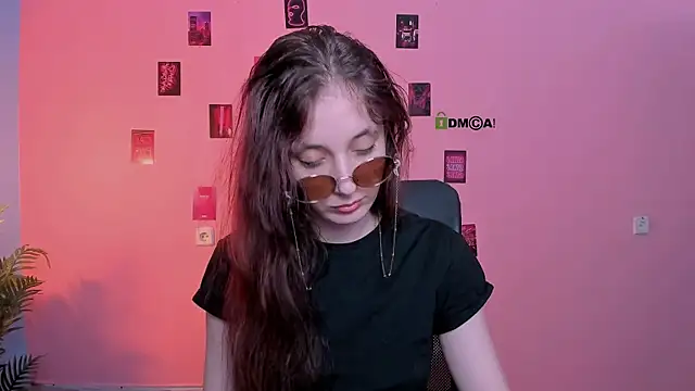 nami glow online show from 07-18-26, 07:06
