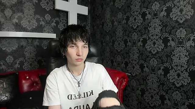 Snapshot of AdonBev chatting on 07-11-26, 06:38 AdonBev online show from 07-11-26, 06:38