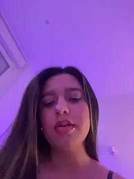 Lusty Lunaa online show from 04-25-26, 02:58
