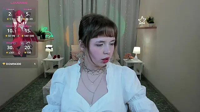 Snapshot of LeonaHicks chatting on 04-09-26, 06:41 LeonaHicks online show from 04-09-26, 06:41